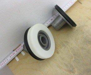 Комплект головок поршней для пневматического цилиндра, состоит из головки диаметром 40 мм -1 шт., с двойным резиновым уплотнением, снабжена внутренней резьбой, высотой 65 мм и одной головки поршня диаметр 60 мм, высотой 60 мм, с резиновым уплотнением - 1 шт. Univer